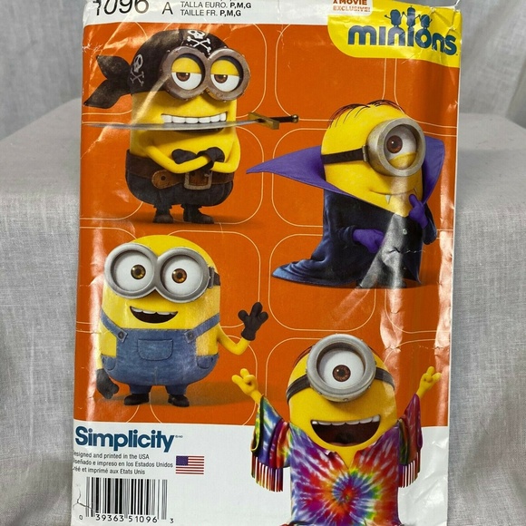 NEW Simplicity Minion Costume Childs Sewing Patt - Picture 3 of 4